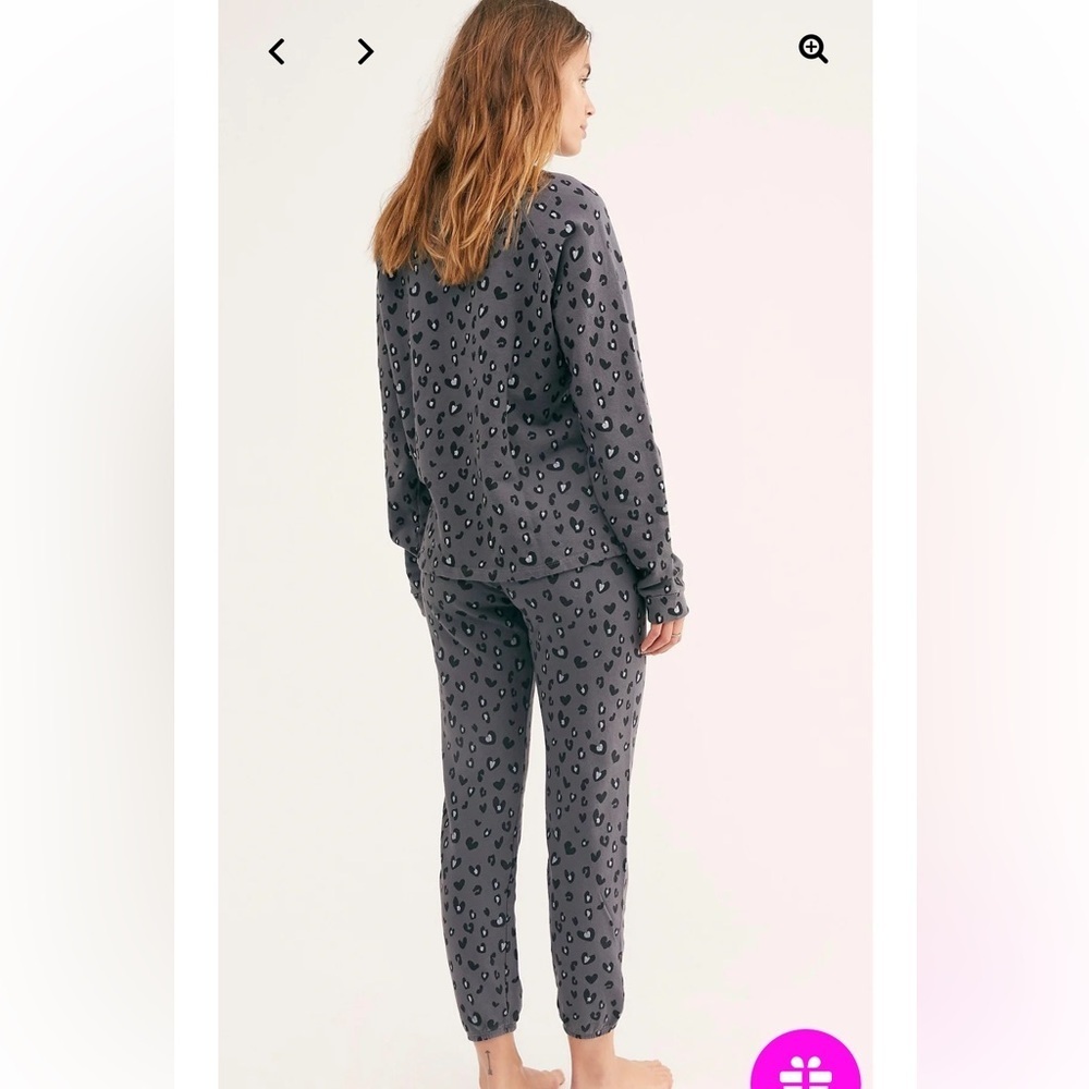 Monrow Heart Leopard Sweat Set - Picture 2 of 6